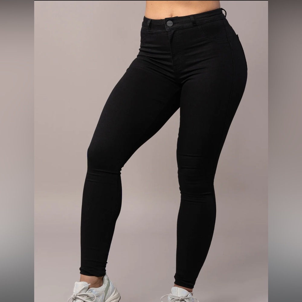 Mid Rise Jeans